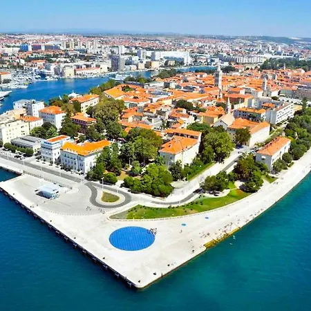 Apartment City Lana *